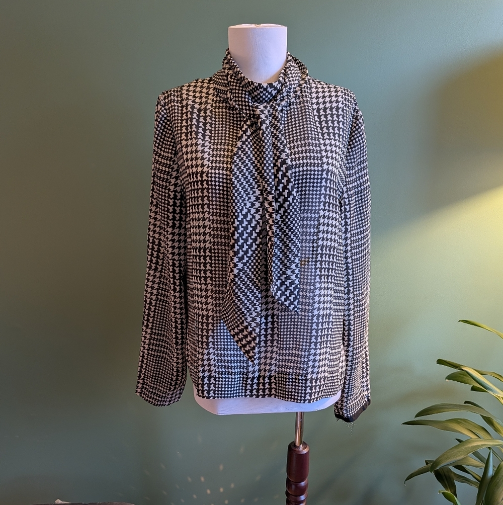 Vintage Black and White Bow Tie Houndstooth Blouse